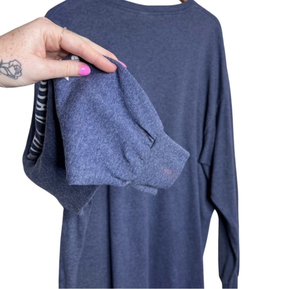 Delta Pro Weight Asheville North Carolina Graphic Long Sleeve Crewneck T-Shirt - Picture 13 of 15